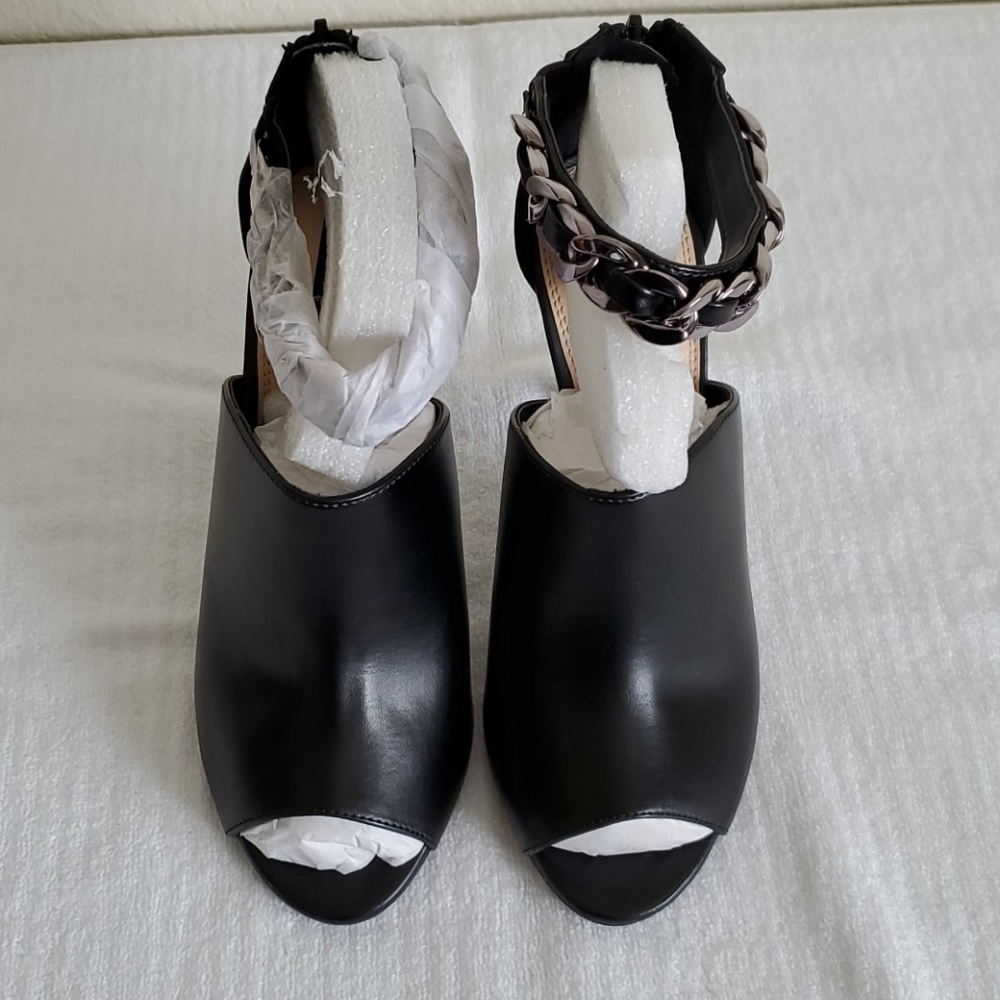 Shoes - Picture 3 of 3